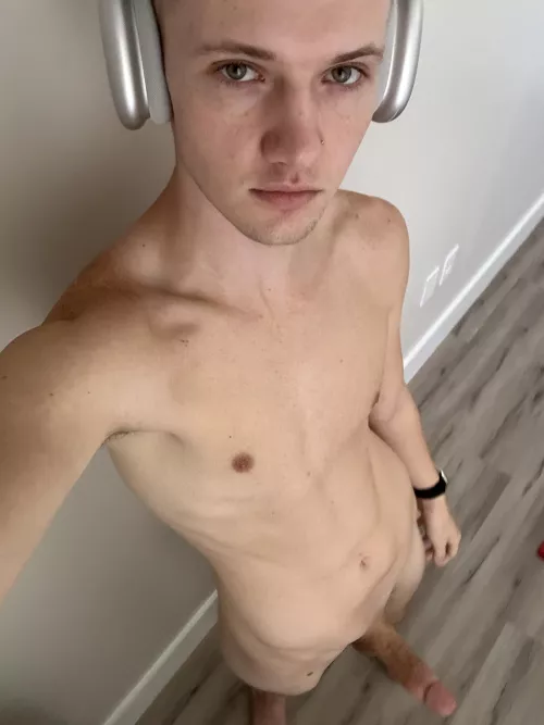 Showing face 🙈🙈