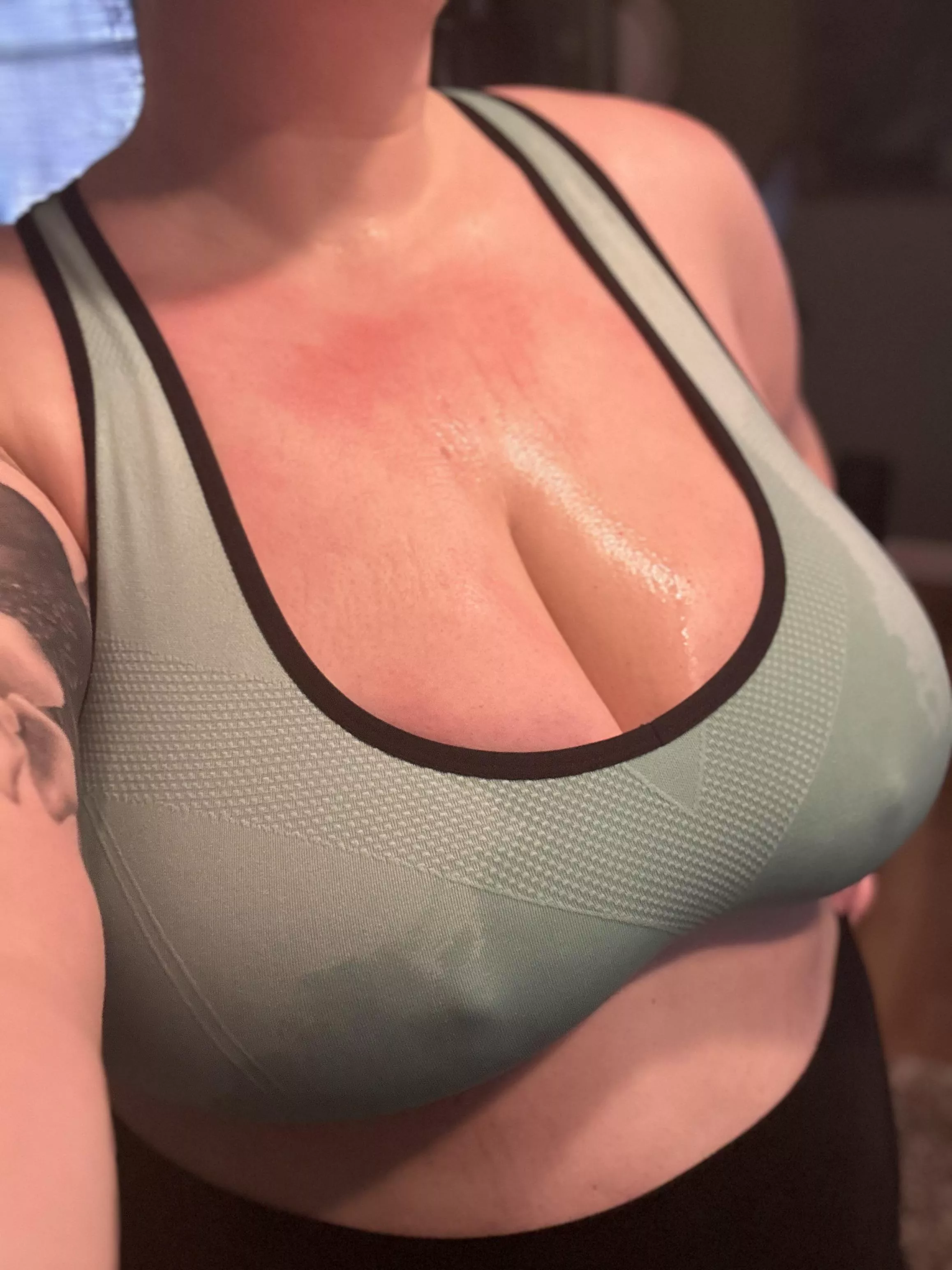 Some days, my motivation to work out is posting here 💜