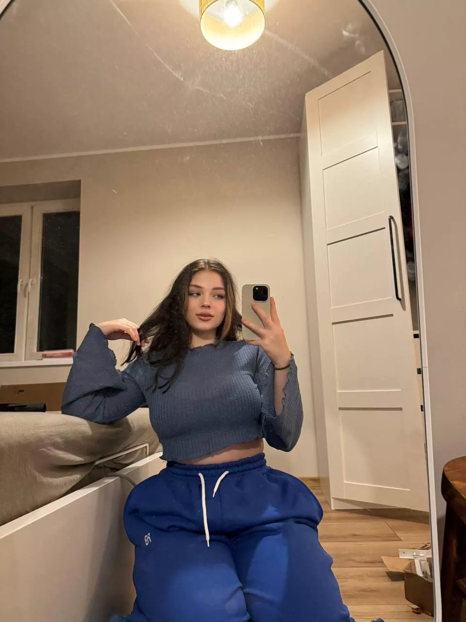 Some people think I look hot in this top