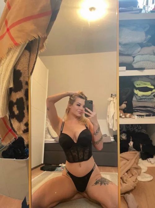 The cheekiest blonde slut