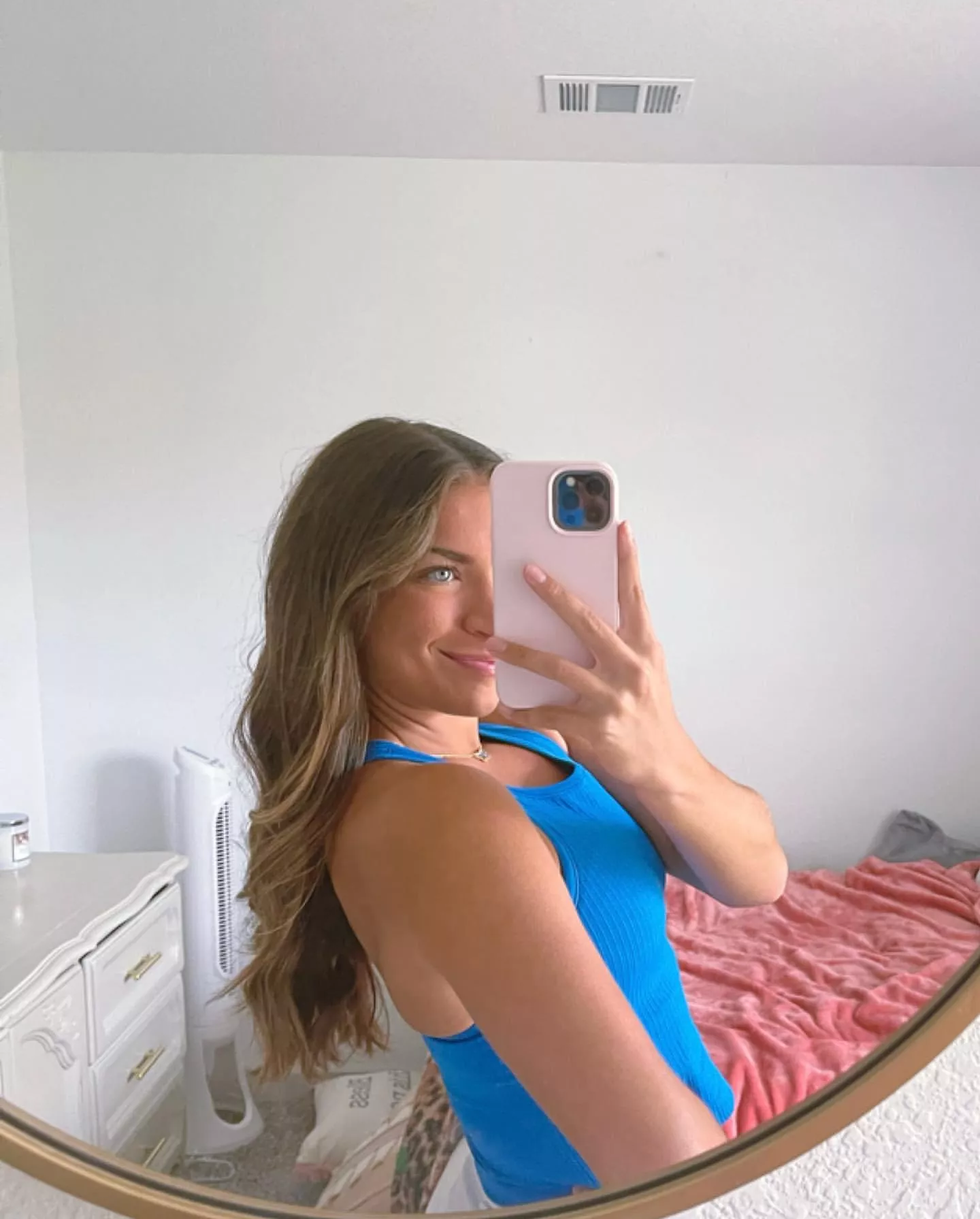 The prettiest blonde of them all