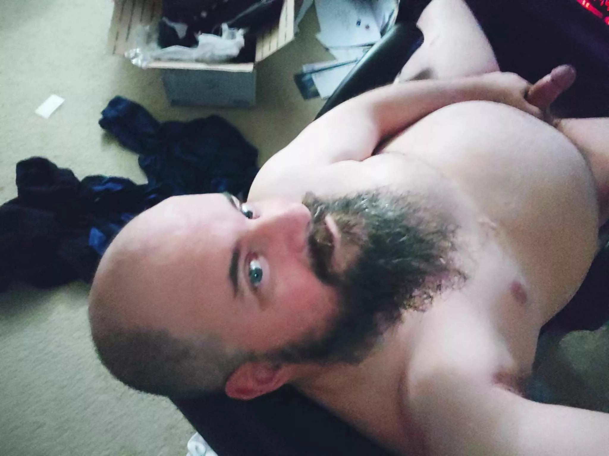 The view from my computer while I glow y'all up, like all these sexy-ass pics and keep gettin chubby for some reason.