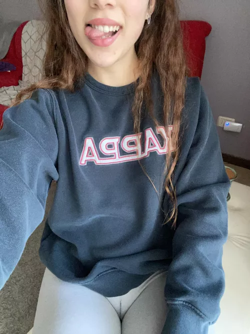 Which smile do you prefer?😜