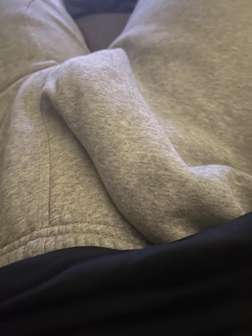 Who loves a grey tracksuit