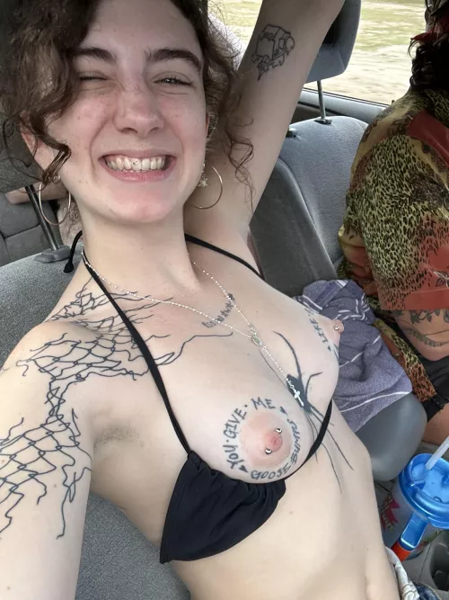 who wants to come suck on some tatted titties?