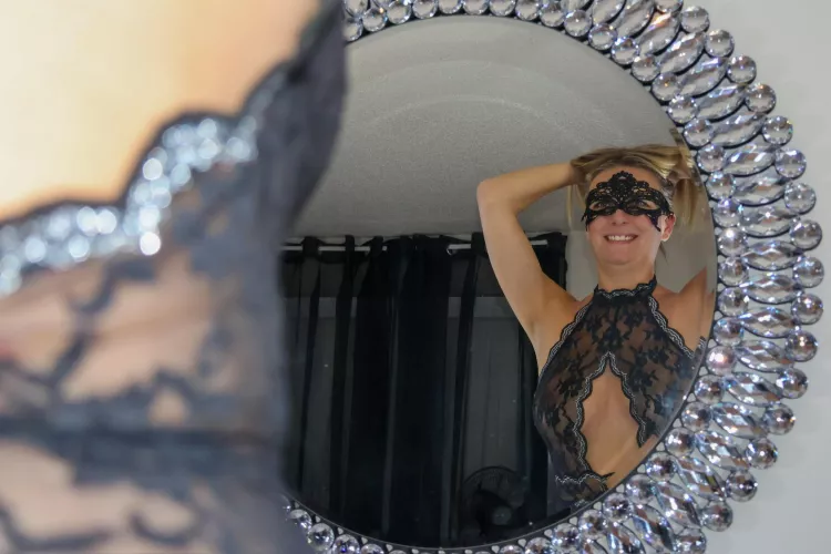 Wishing someone was behind me…