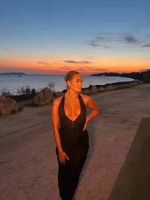 Would you ask me out if we met in public?