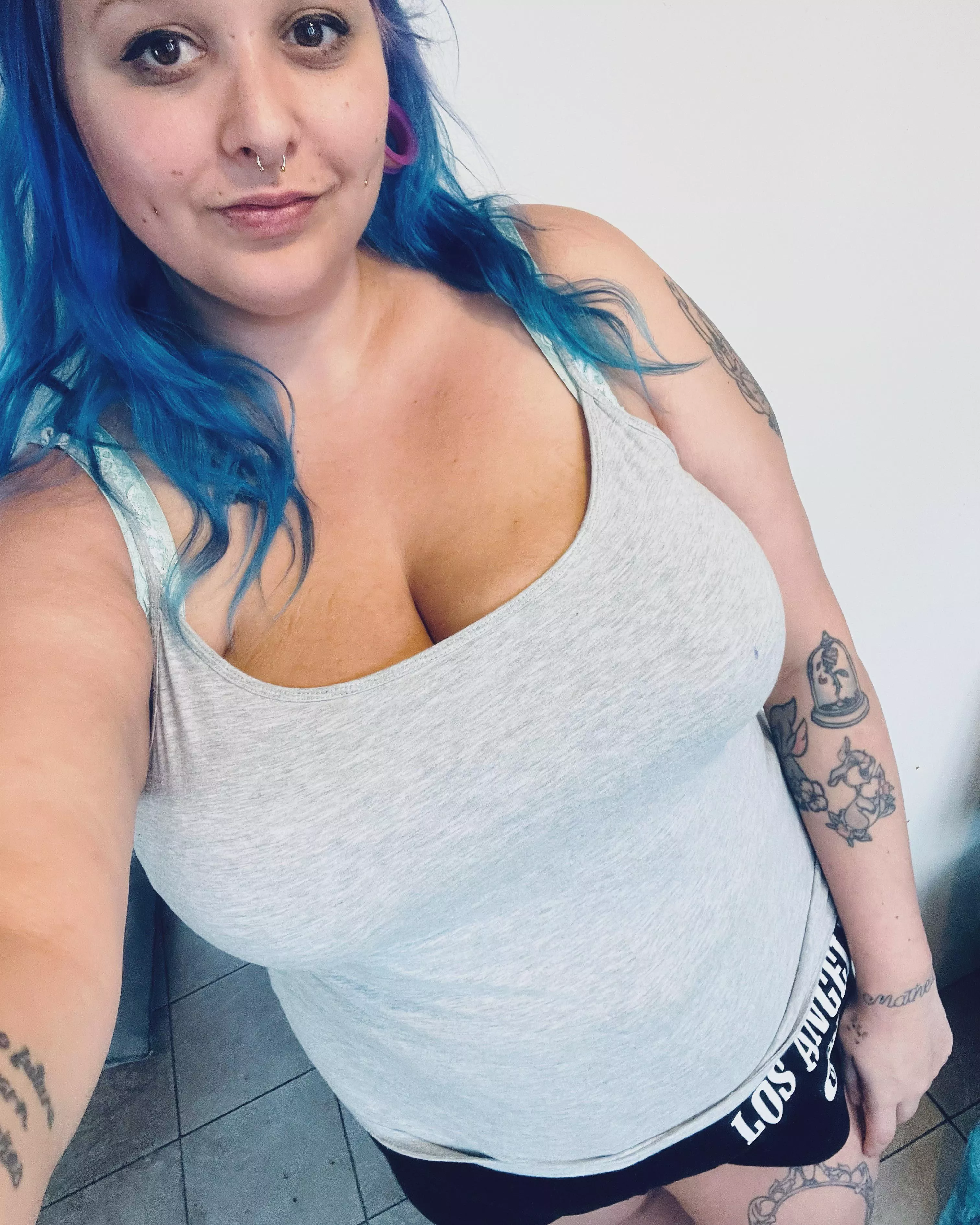 Would you call me a bbw or just a chubby girl?