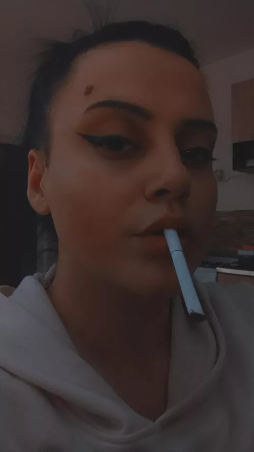 You have no idea how many things I can do while I smoke 😏