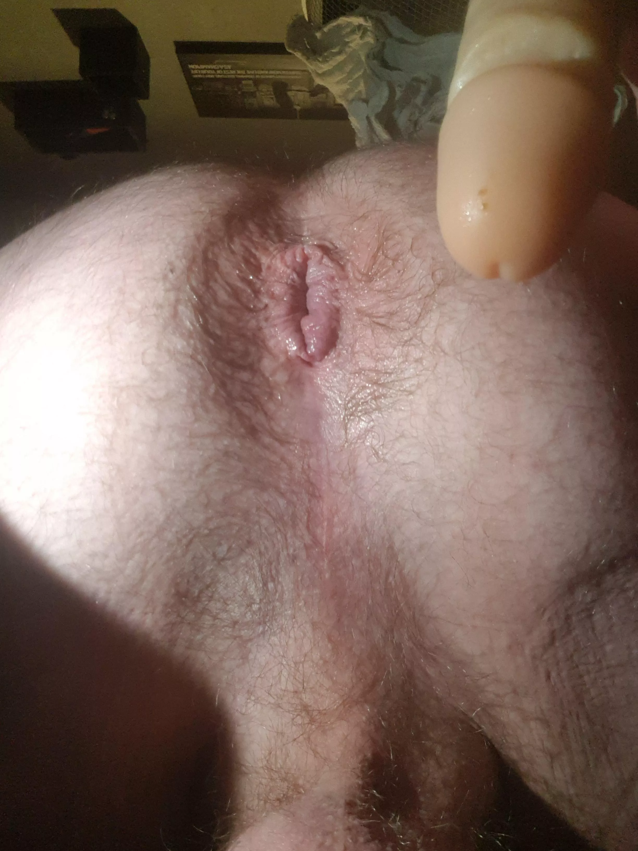 24 uk how does my hairy ass look?????