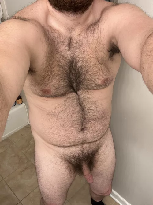 27M, 260lbs, 6’4 - hate the weird shoulder hair but oh well 😅