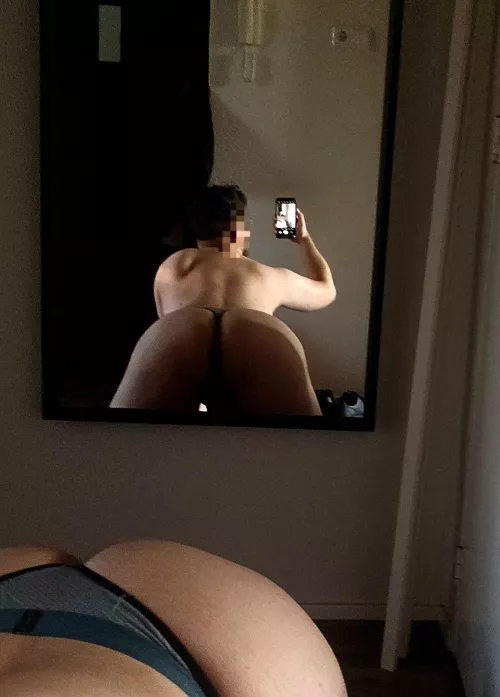 28 I love the thrill of my gf not knowing I like to wear thongs and visit gay saunas just to get fucked by hot guys. The feeling of getting filled is just amazing! @ mitchbiguy