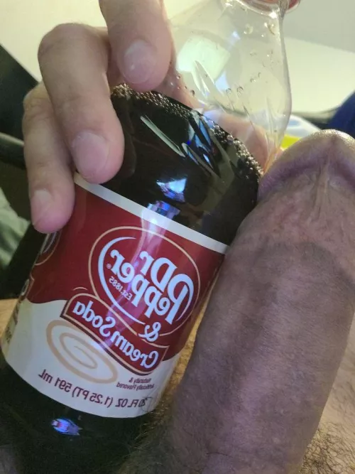 36M visiting Seattle next weekend. Experienced, clean, recent test and vasectomy. DM for more details!