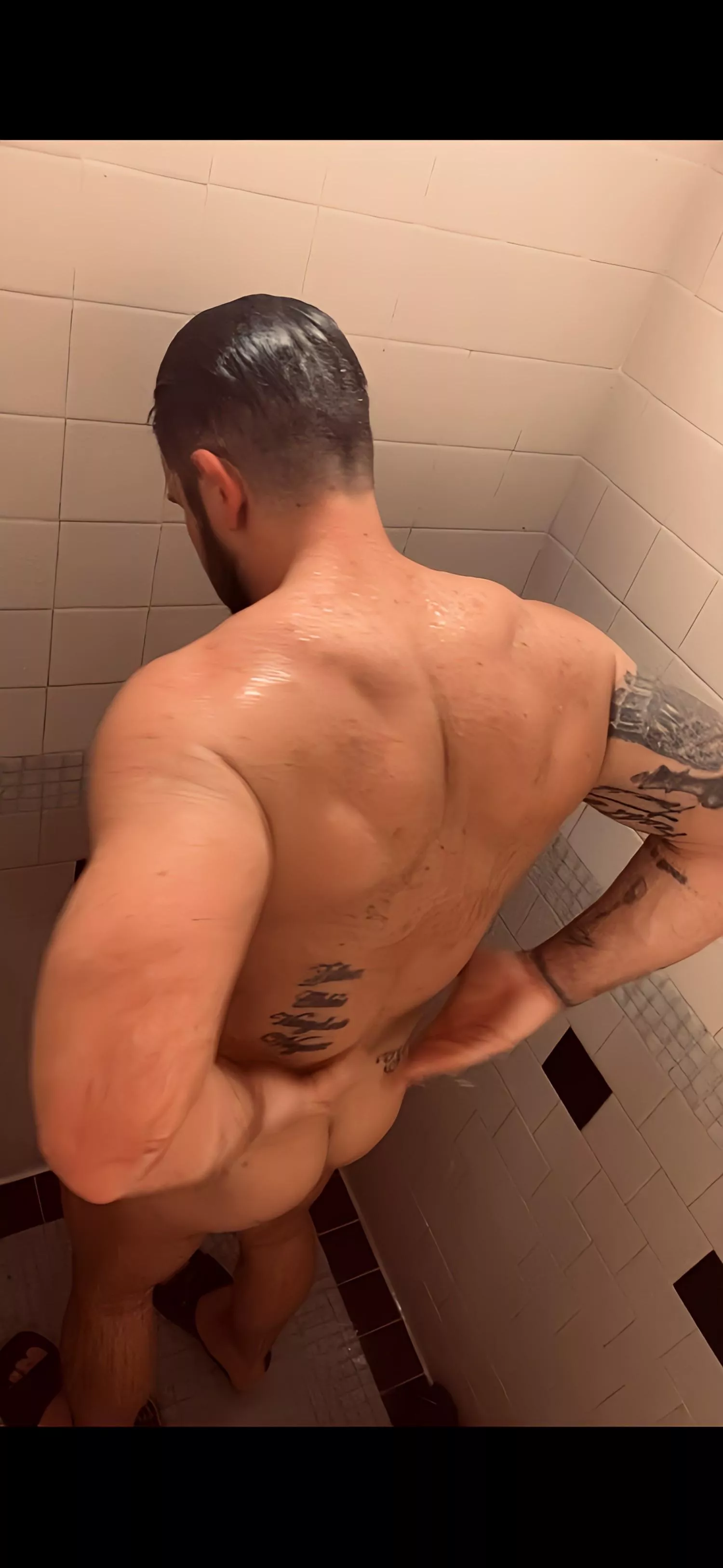 [38]Cum find me in the last shower in the back at the gym.