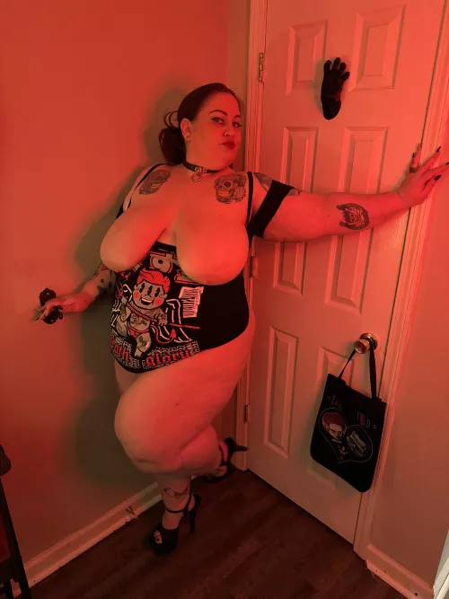 Any older men here into saggy tits?