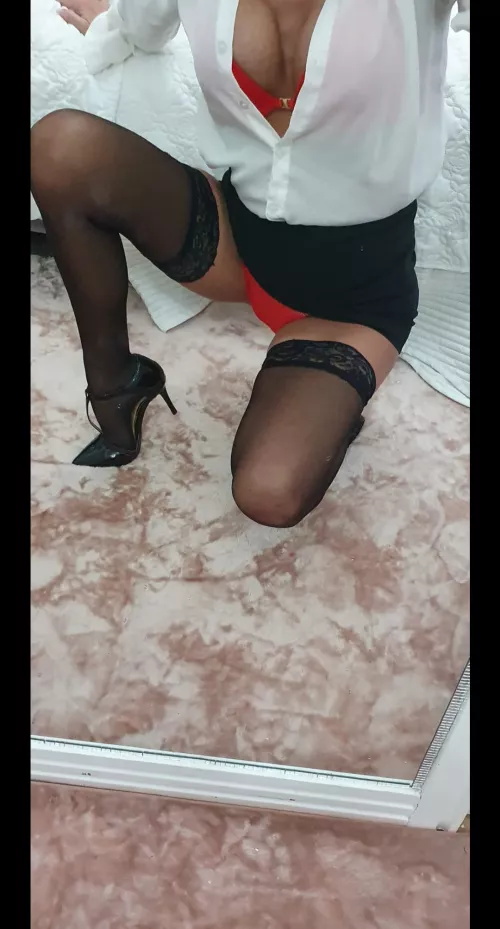 Appropriate for work meeting tomorrow?