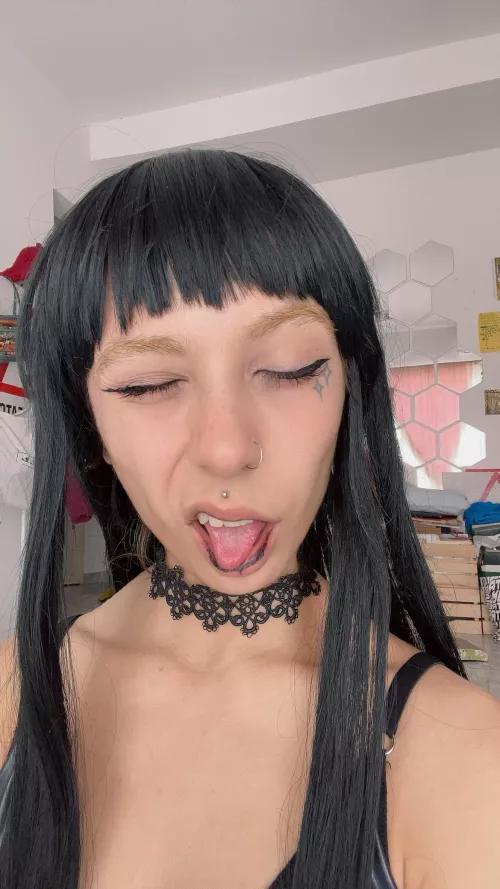 Are tattooed rockers your type?