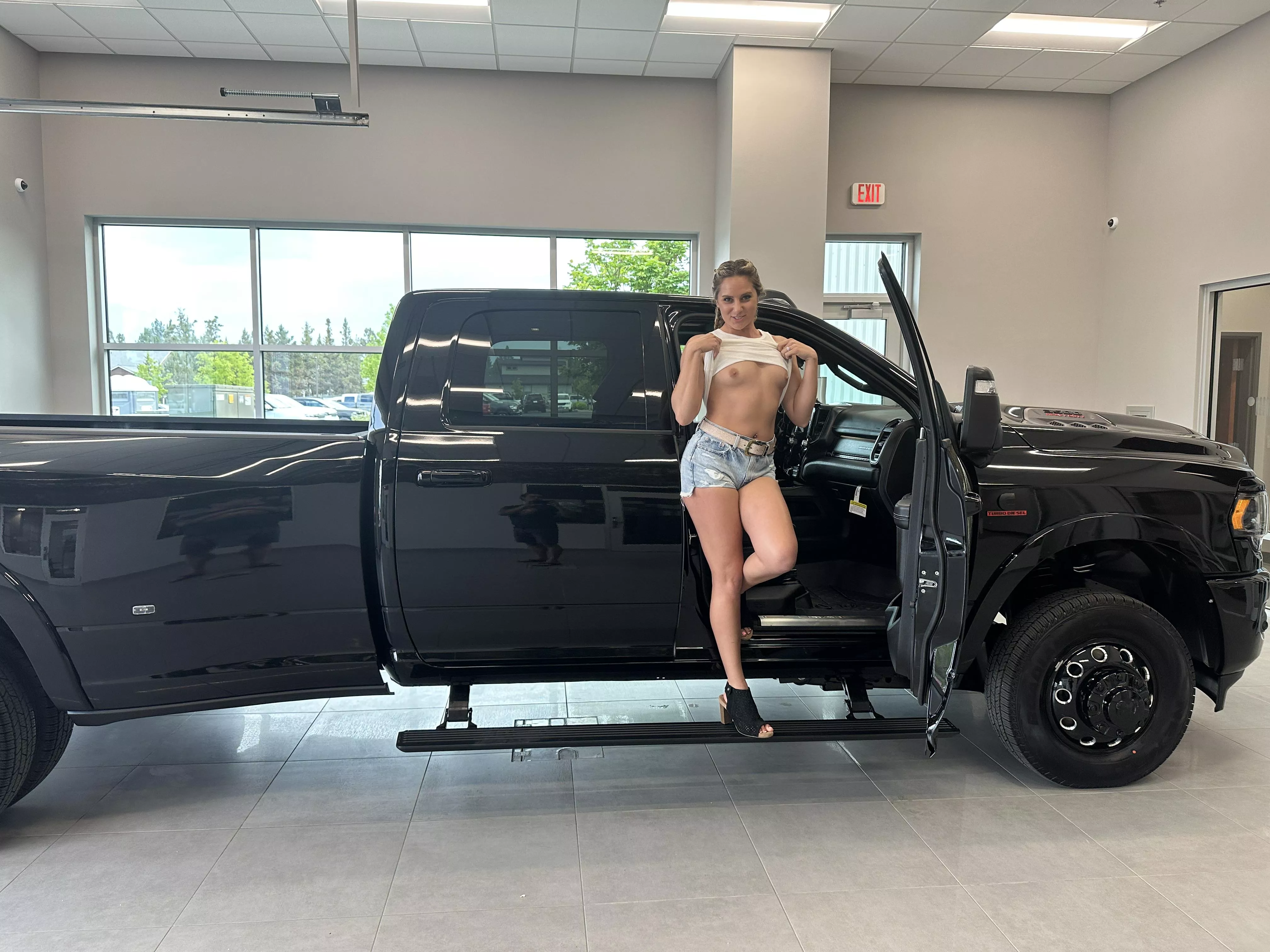 Bought a new truck with my tits, of course I had to do this in the dealership