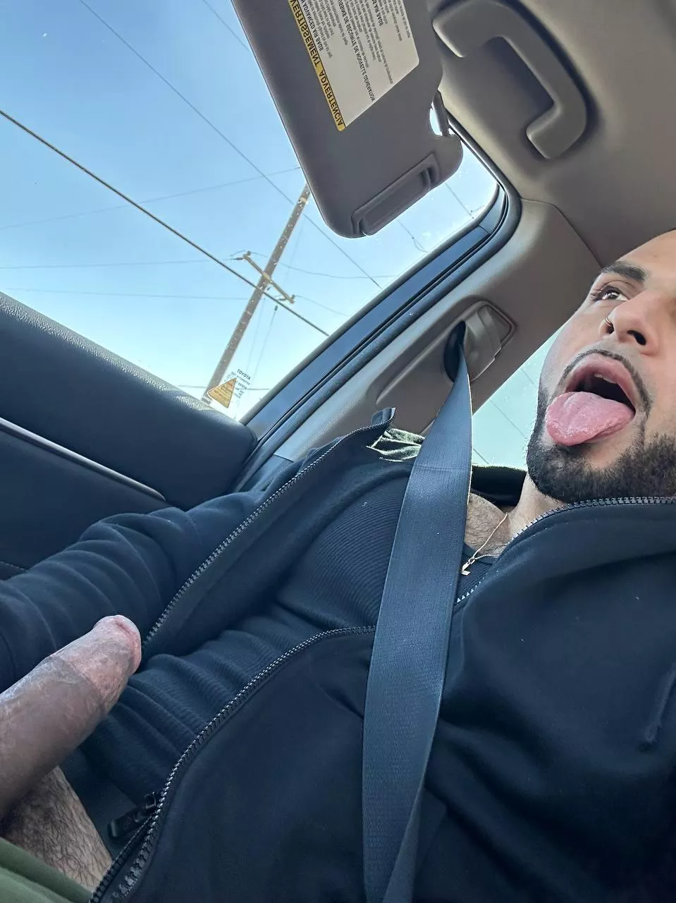 Comment for a surprise 😉🍆💦