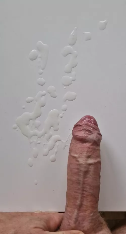 Cumming on the table