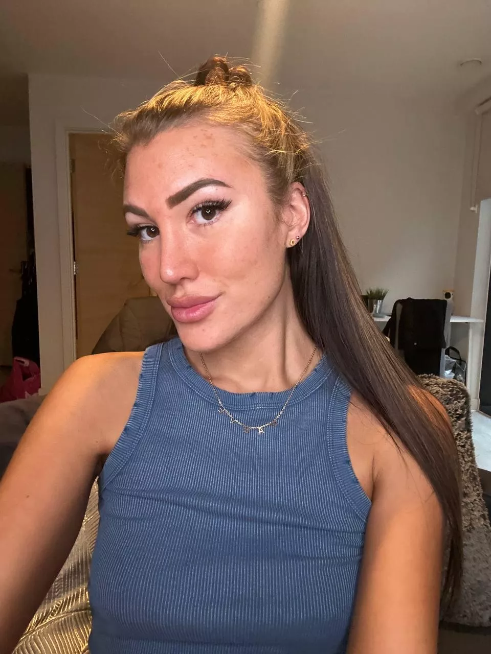 Do u think I look good wearing crop tops even though I'm 6'6 tall?