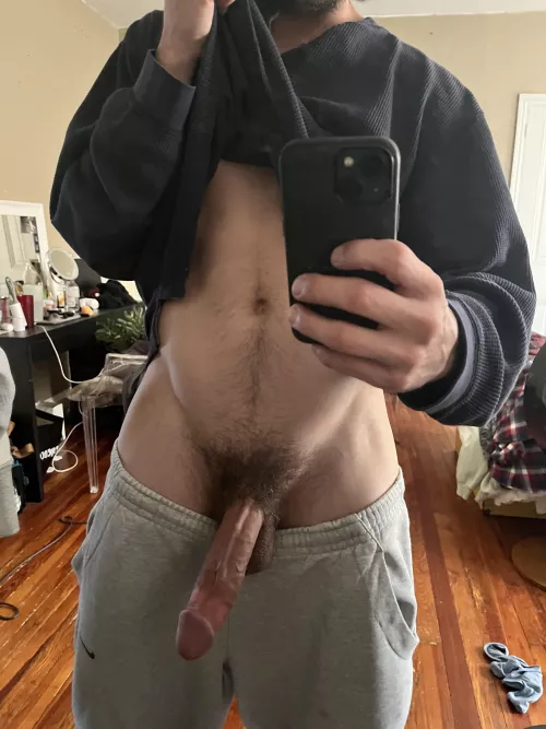 Don’t mind my messy room. Just get on ur knees and swallow my cock