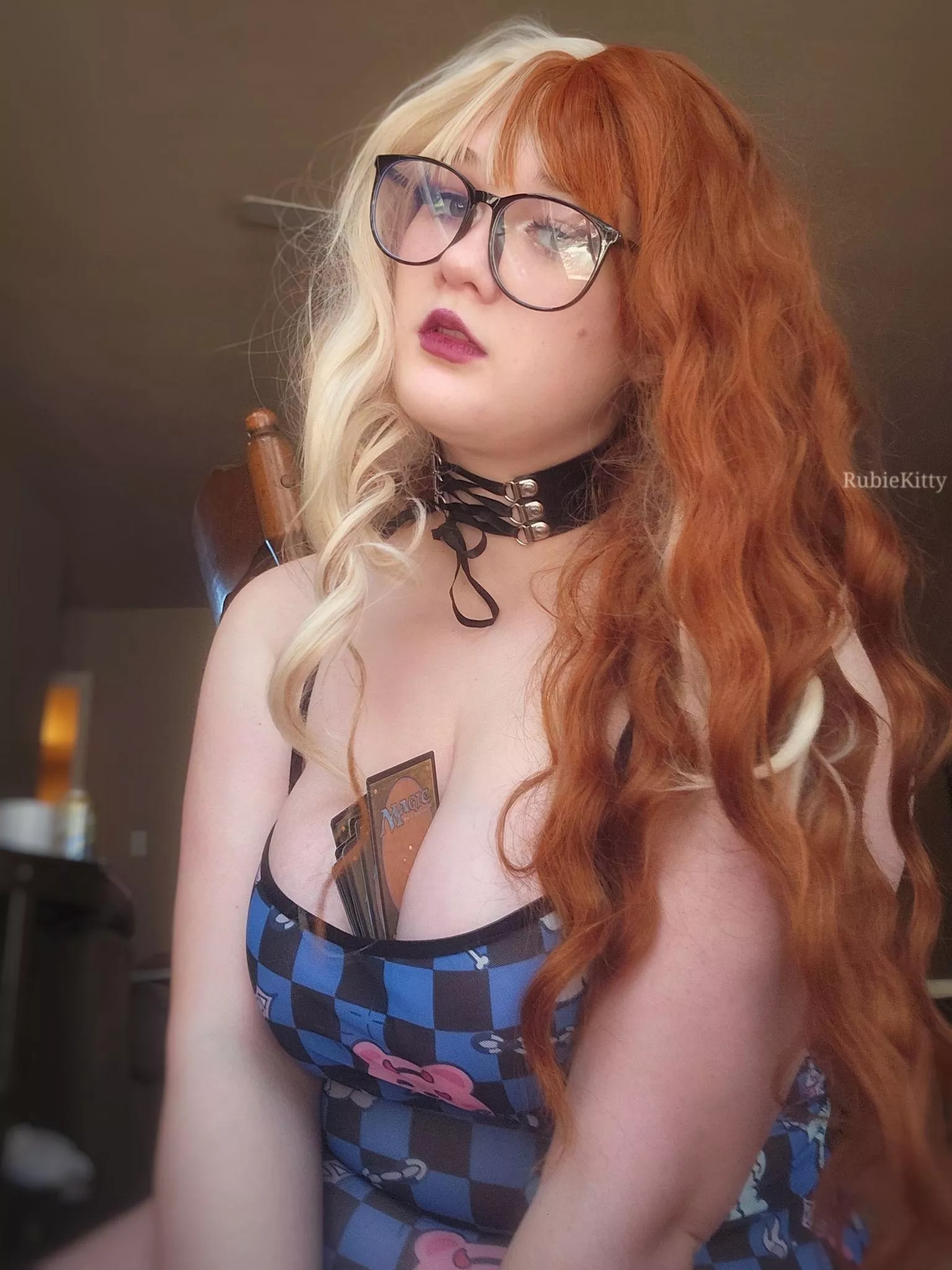 [F] If I hold your hand like this does that mean I get to hold your real hand😉