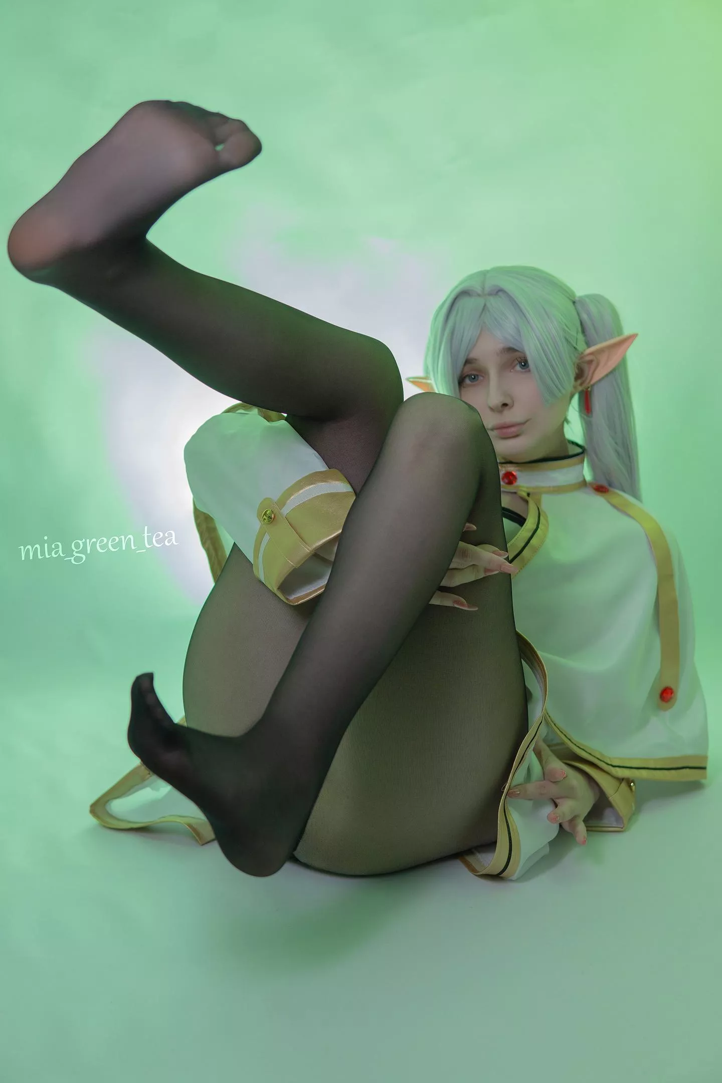 Frieren by mia_green_tea