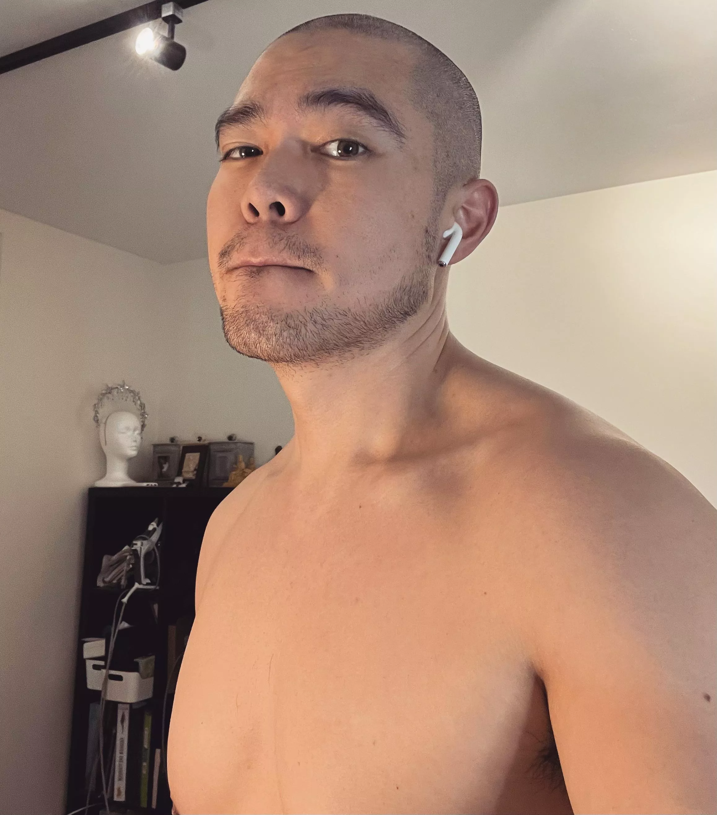 Had a Britney moment and now I look like a Taiwanese monk 🤷🏻‍♂️