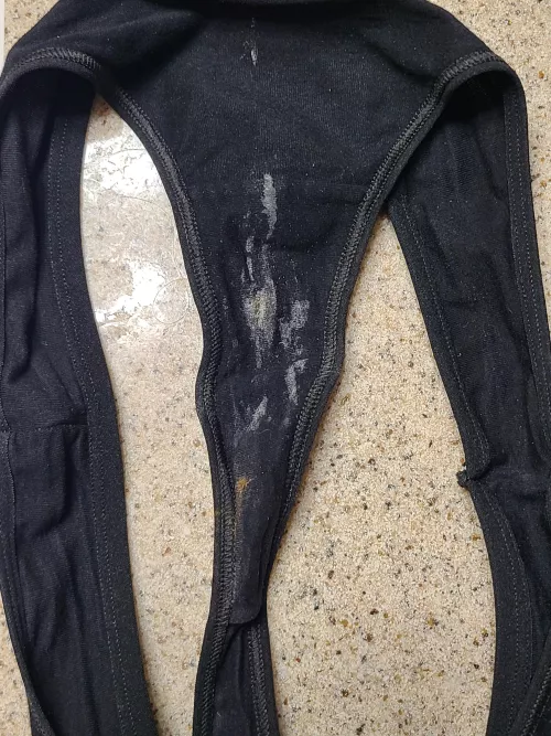 How about a nice thong with my cum and light skid!?
