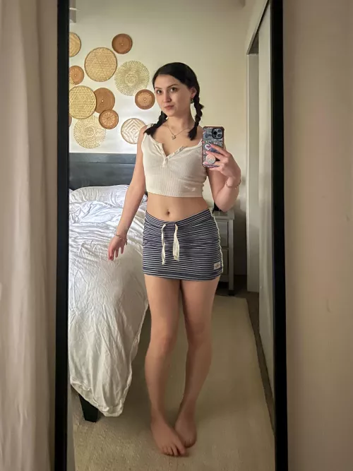 how’s my beach outfit?