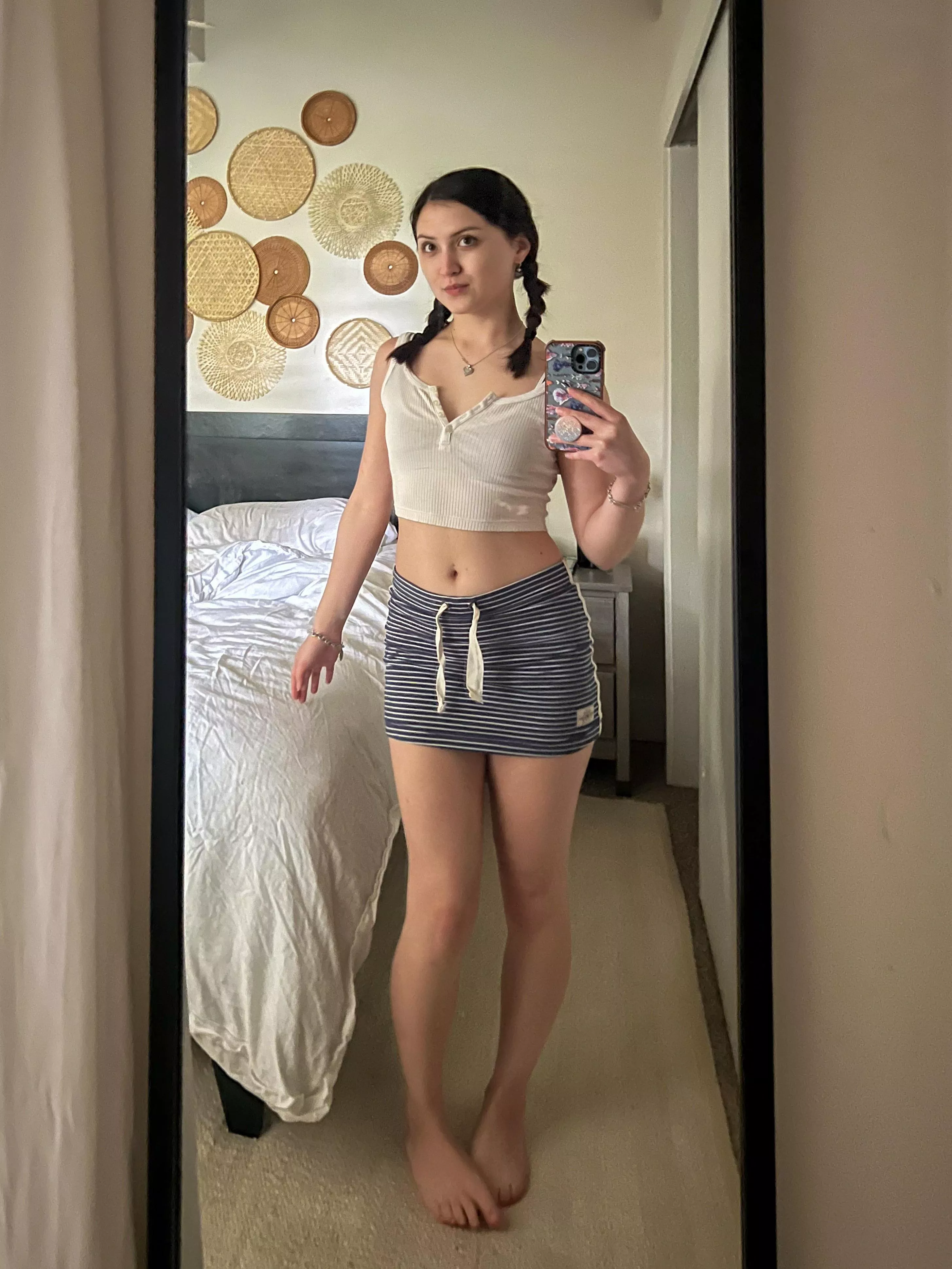 how’s my beach outfit?