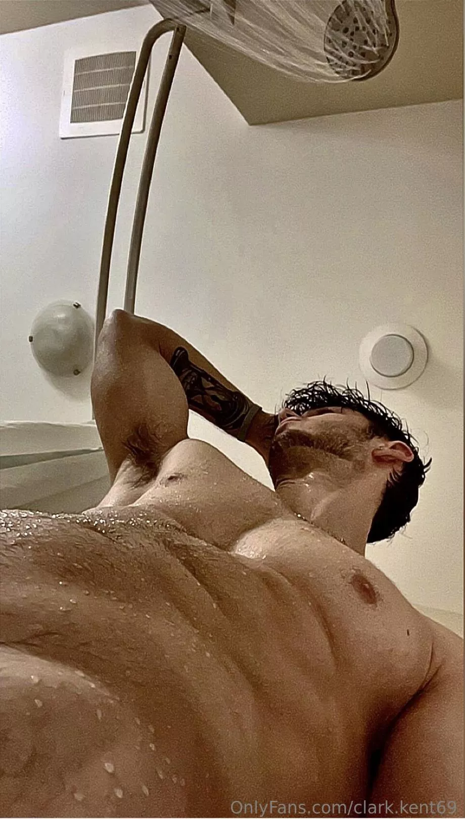 How's the view down there?😘