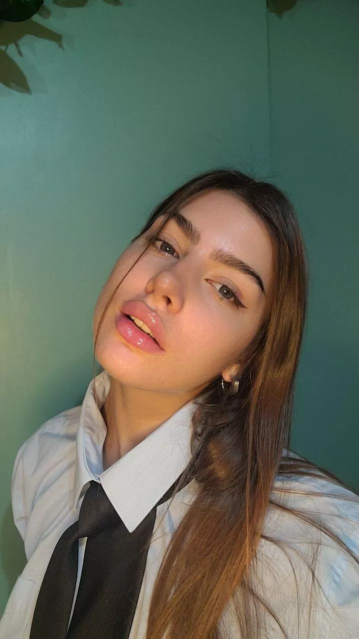 i just want to kiss and cuddle