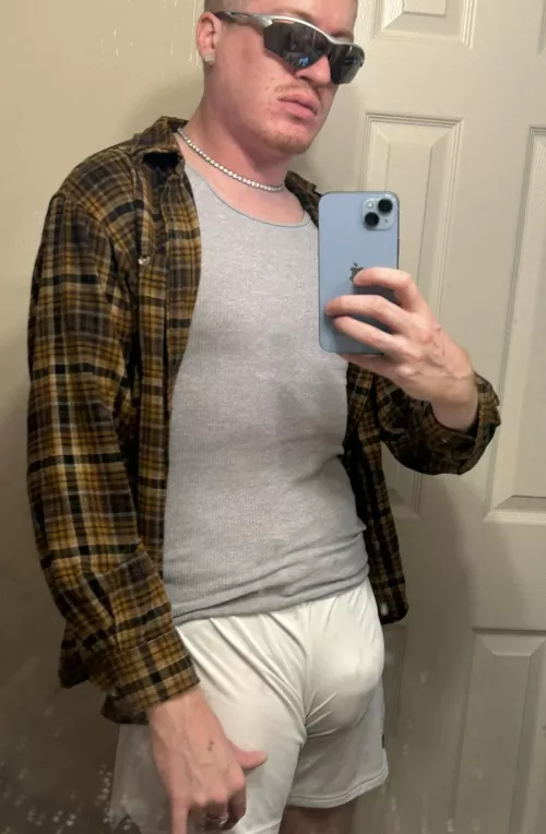 I like the stares I get 👀