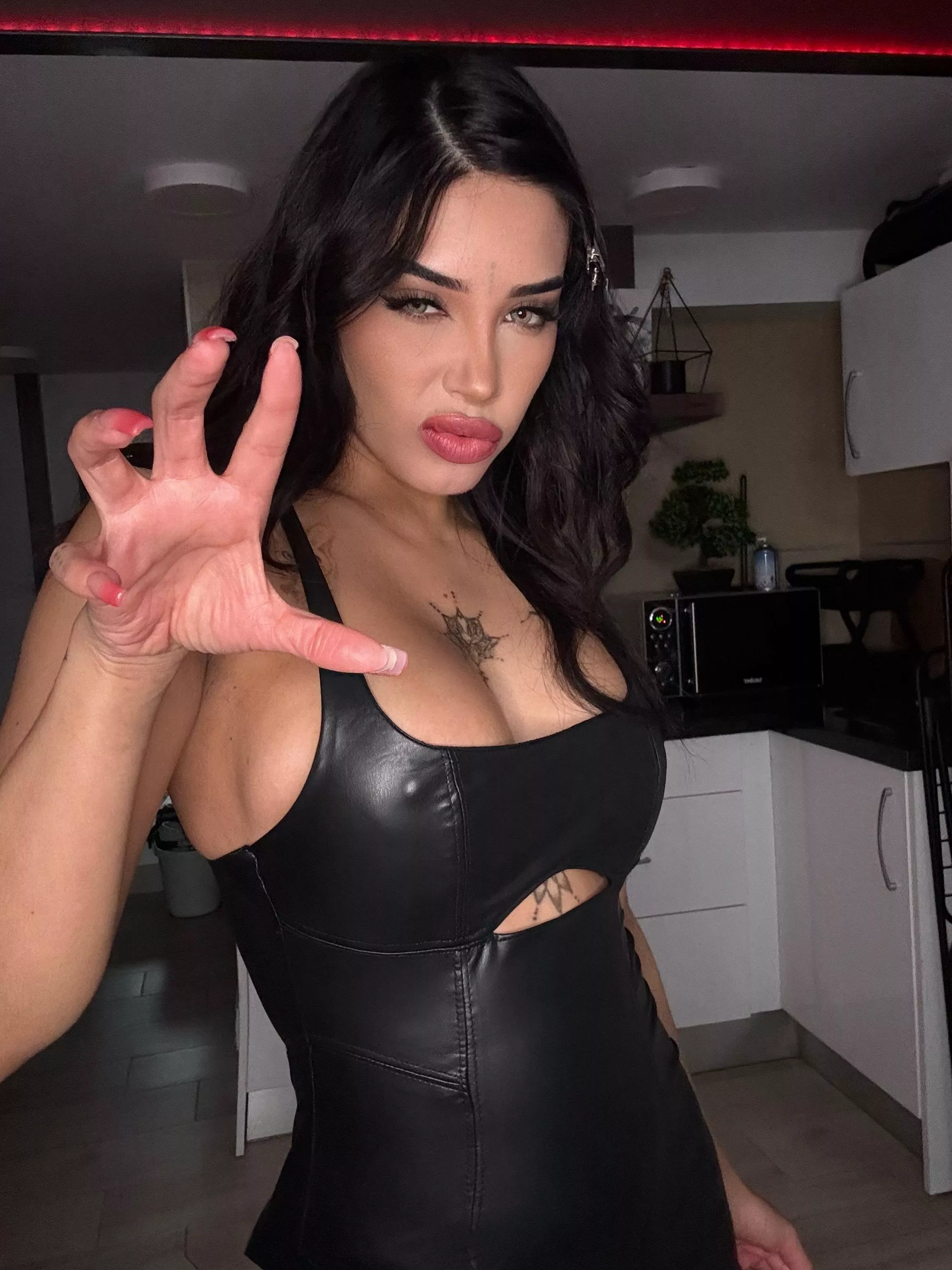 If you want a passionate night out, this brunette will make it unforgettable