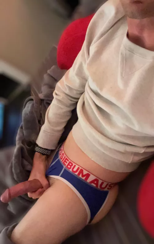 Need an older bro (25)