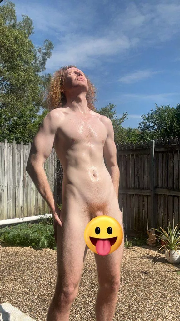 Nude in the sun ☀️🍆