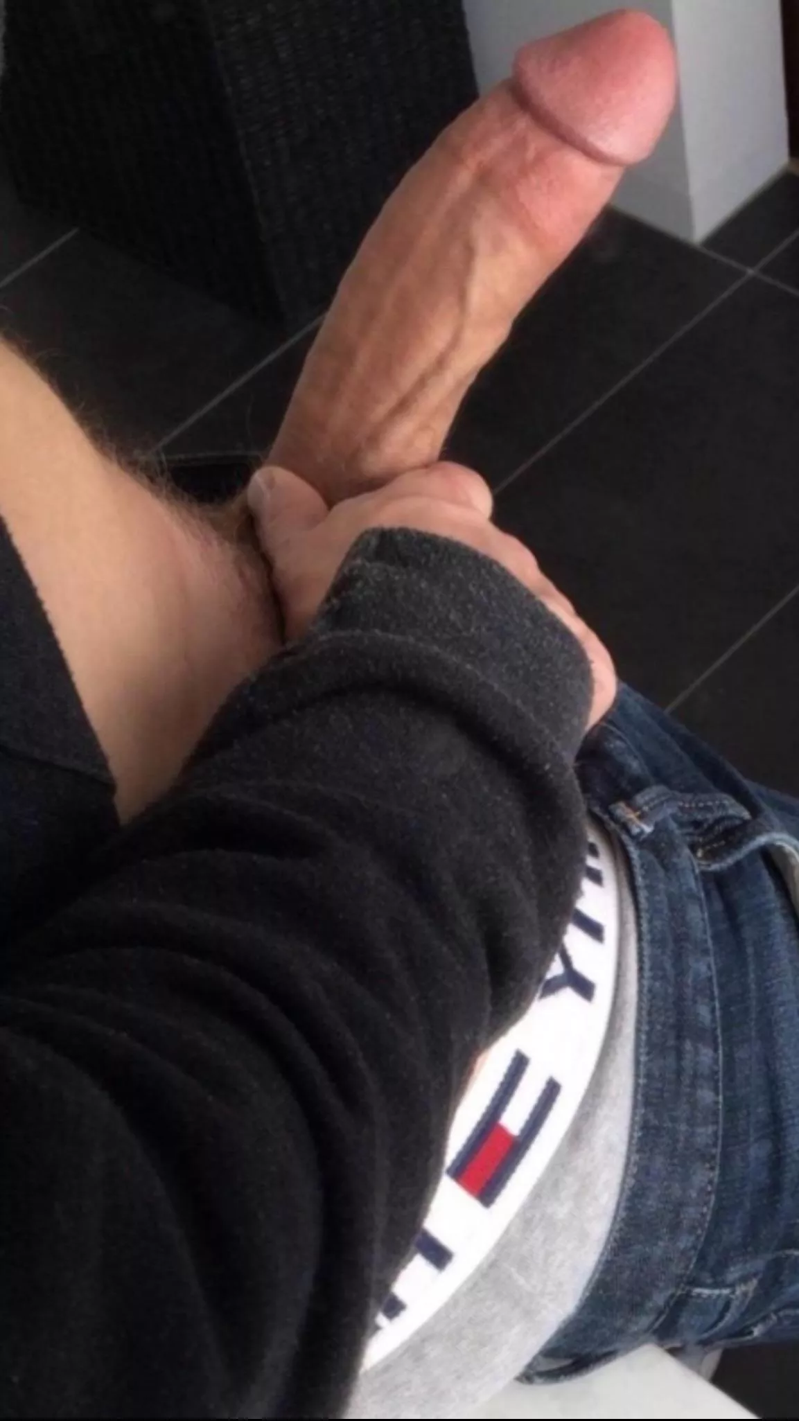 Rate my cock 🍆 1-10 👀