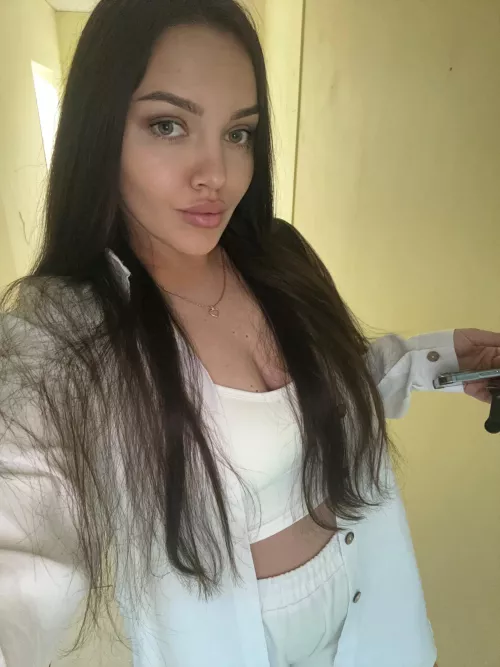 rate my white top)one of my favorite white tops.