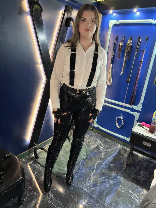 smile for mommy, you will spend night in my BDSM basement
