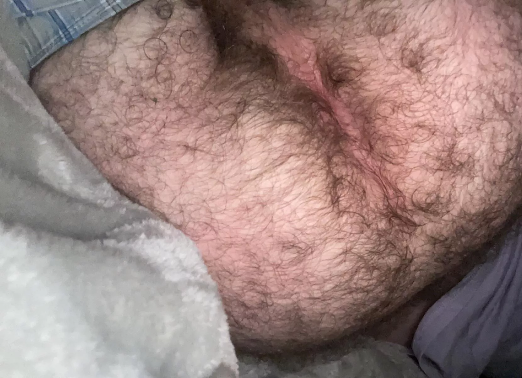 Someone eat this hairy ass