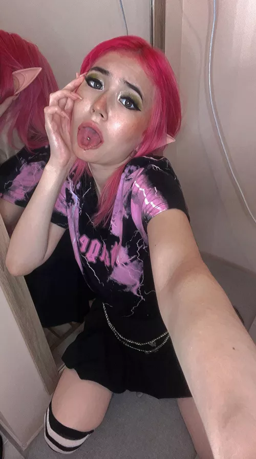 There's no greater pleasure than feeling your hand on my misbehaving ass... spank me good