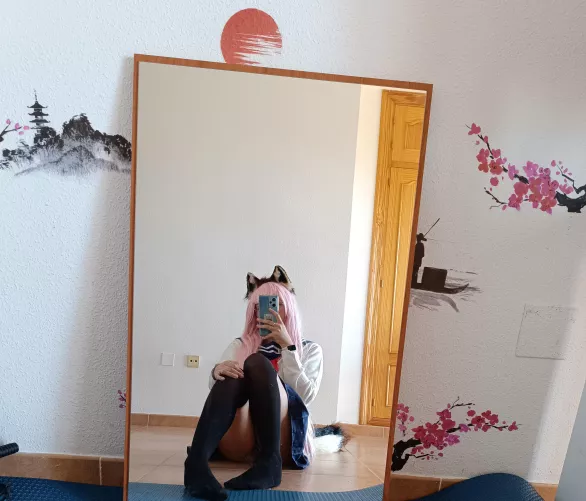 This puppy girl is ready to go to dog school~