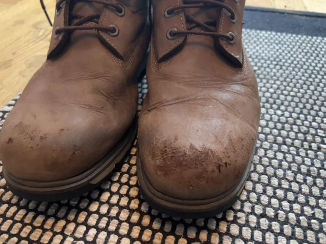 Timberland boots - Peeling/flaking damage