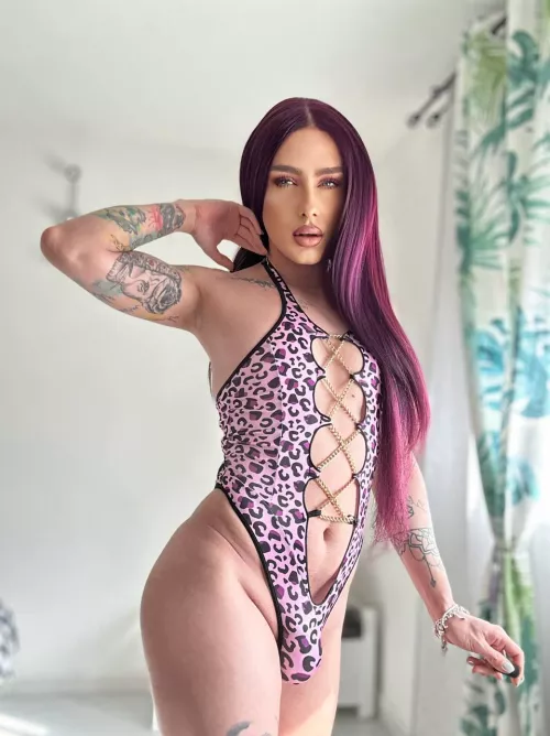 Use your teeth to push my panty on the side and enjoy the hidden surprise inside