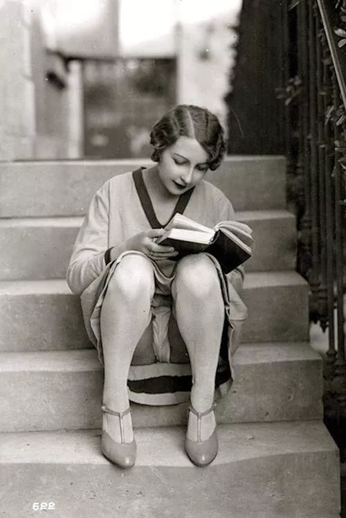 vintage exhibitionism....nice