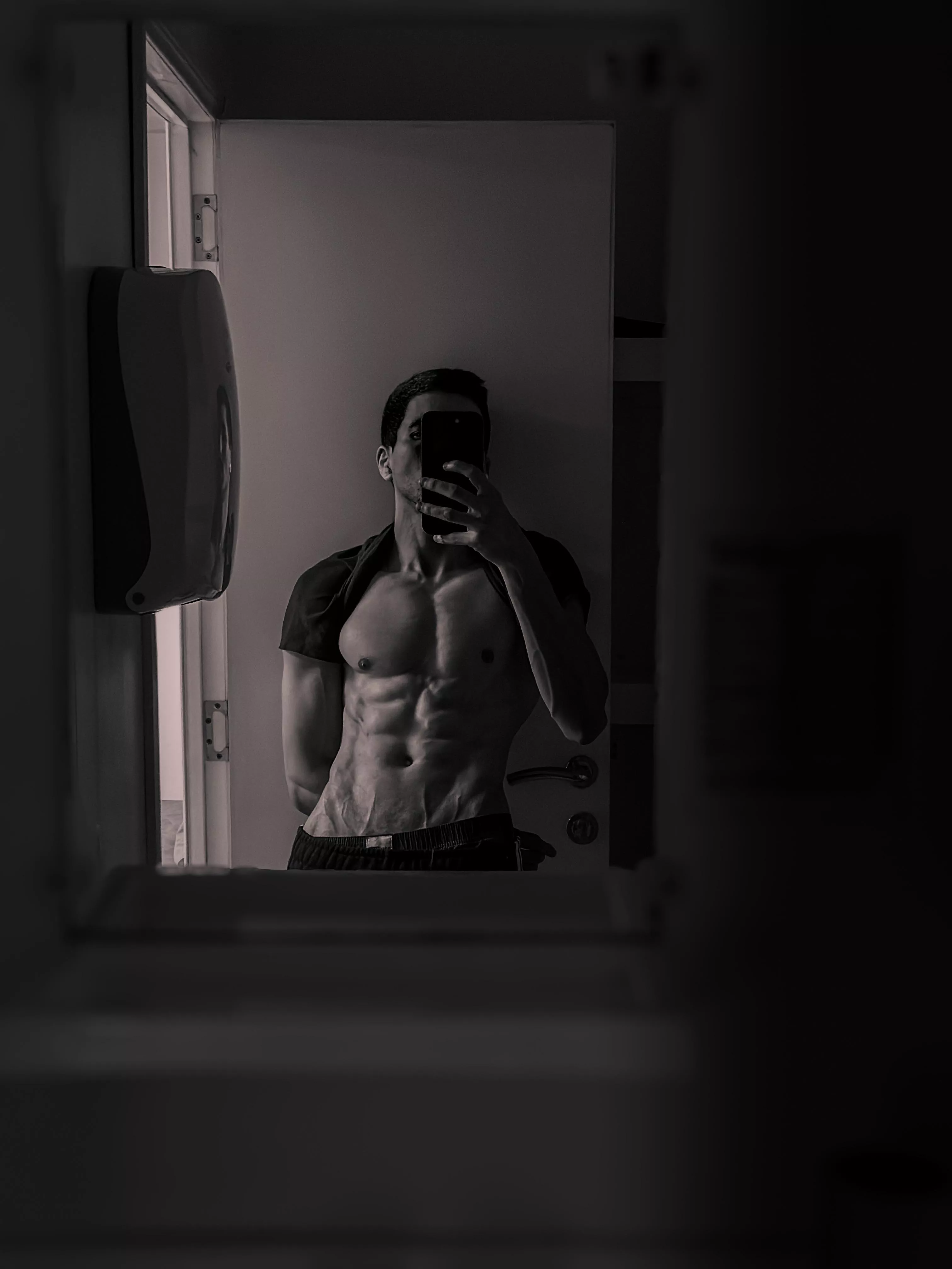 Wanna throw punches 😏?