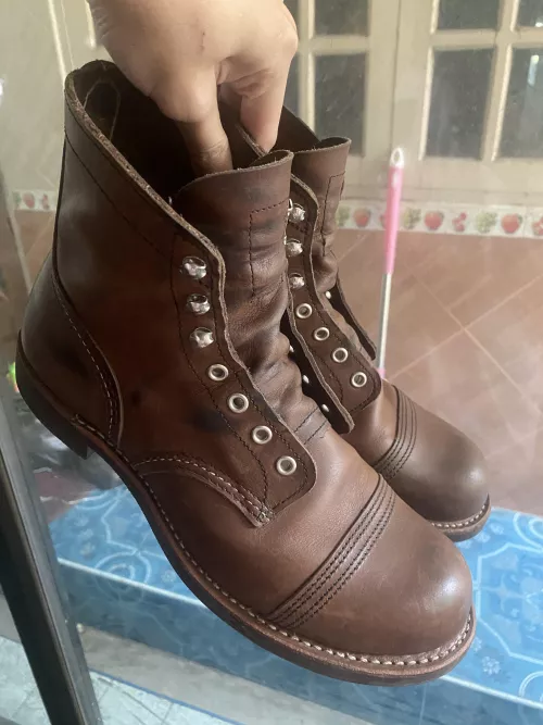Which Saphir is the best for my first condition Red wing 8111