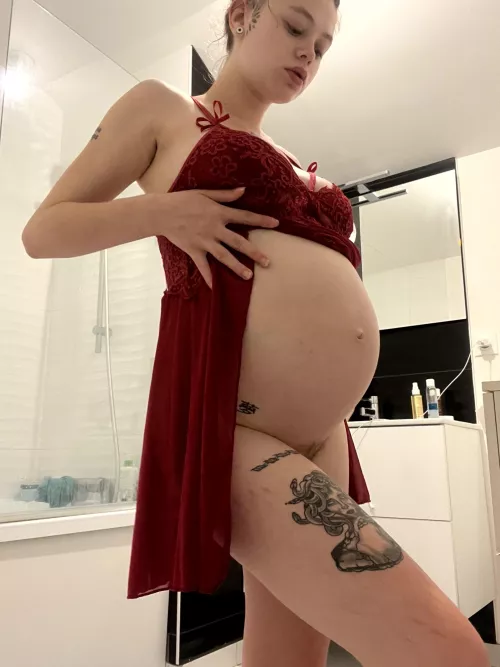 Would you creampie a pregnant girl?